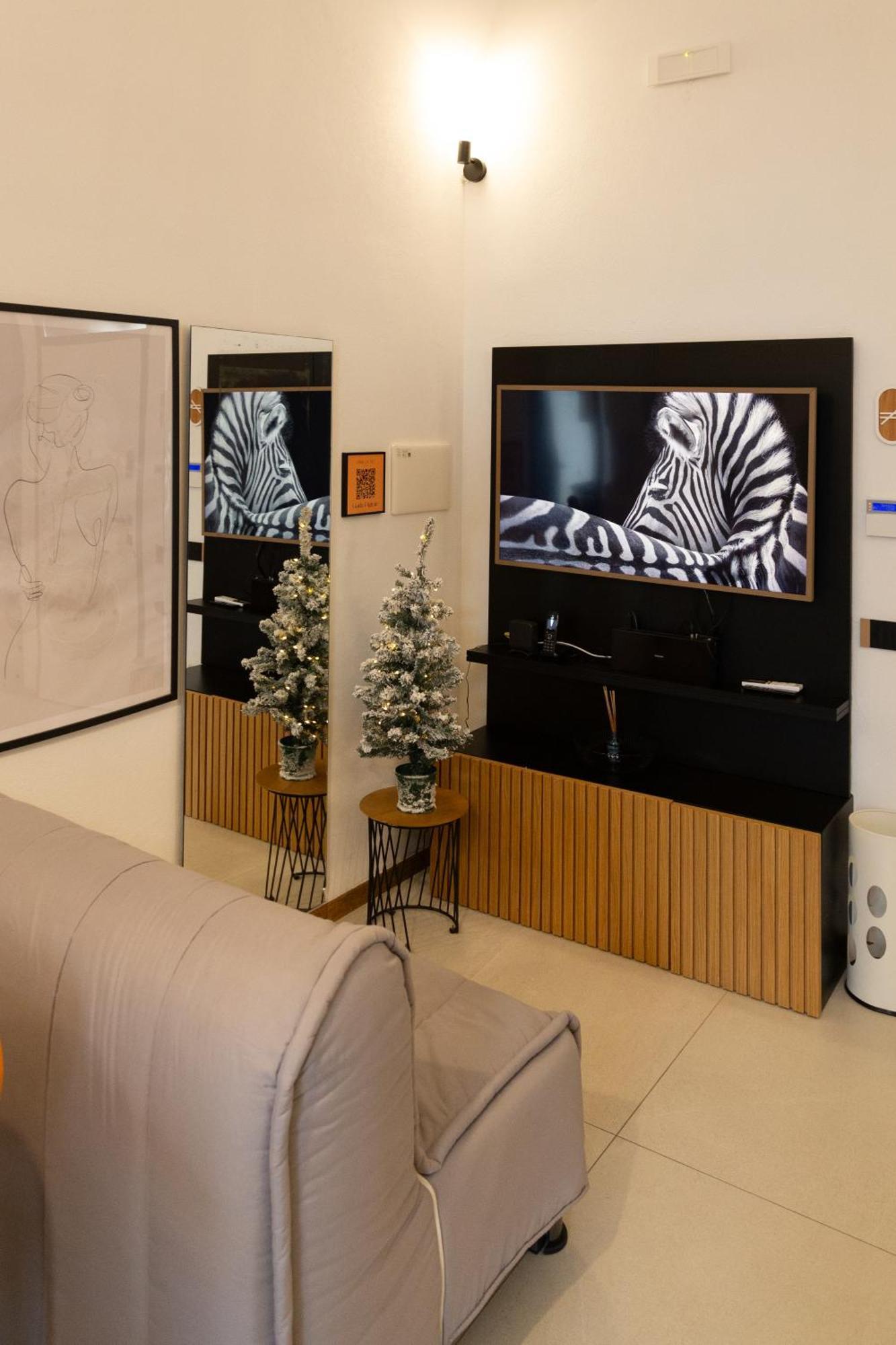 Dislocati Bnb - Jacuzzi Privata - Cucina - Tv60" - Minimal Luxury Marigliano Ngoại thất bức ảnh